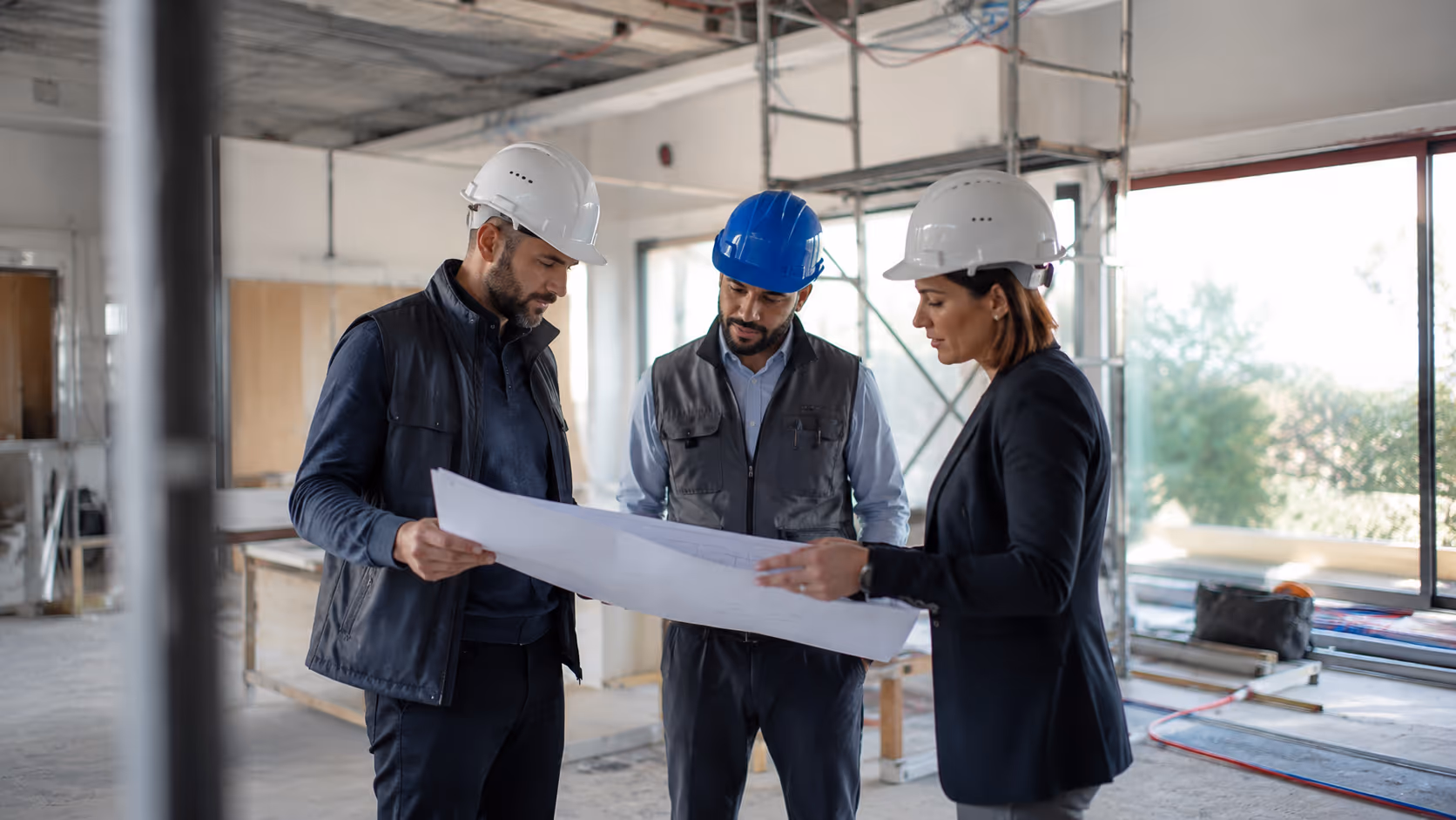 Réunion de chantier entre les intervenants